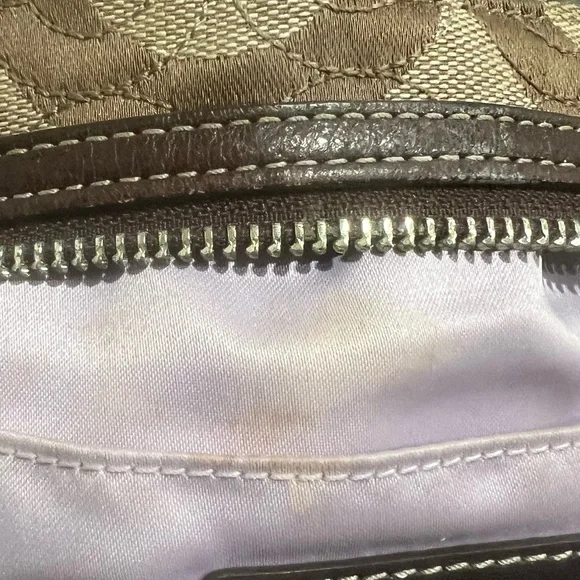 Coach Hand Bag D0982-42949 Brown/Tan with Lilac inside lining Like new - Picture 7 of 12